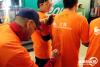 金鹰百货西安高新店总经理刘涛为同事签名祝愿