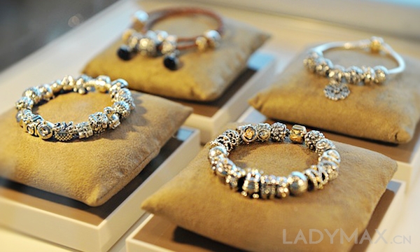 丹麦珠宝品牌Pandora二季度净利润增长37.5% 香港总收入暴涨50%